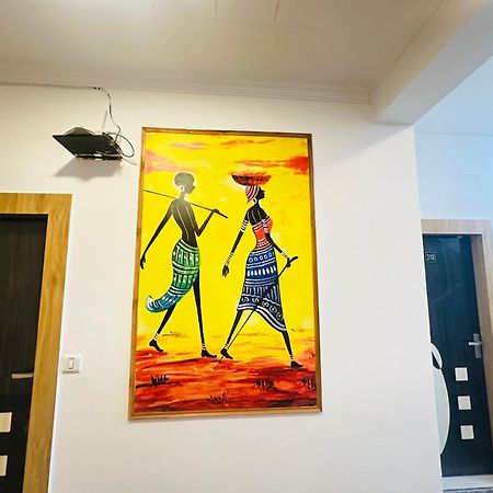 Hotel Vvs Near Delhi Airport 뉴델리 외부 사진